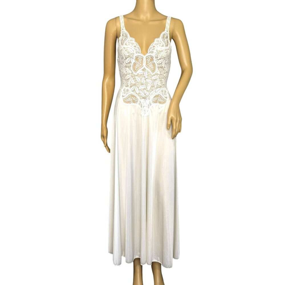 Olga Vintage 91060 Nylon/Spandex Elegant White/Ivory Lace & Satin Sleeveless Nig
